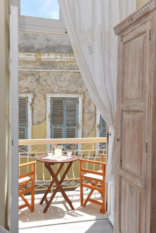 Oisyra Boutique Suites 埃尔莫波利斯 外观 照片