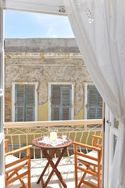 Oisyra Boutique Suites 埃尔莫波利斯 外观 照片