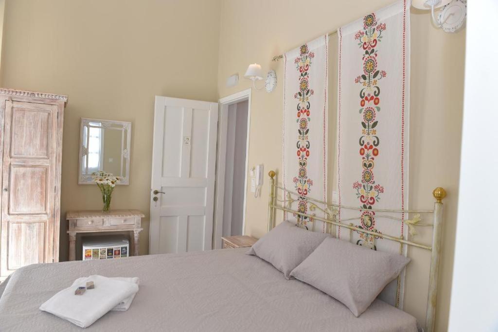 Oisyra Boutique Suites 埃尔莫波利斯 外观 照片